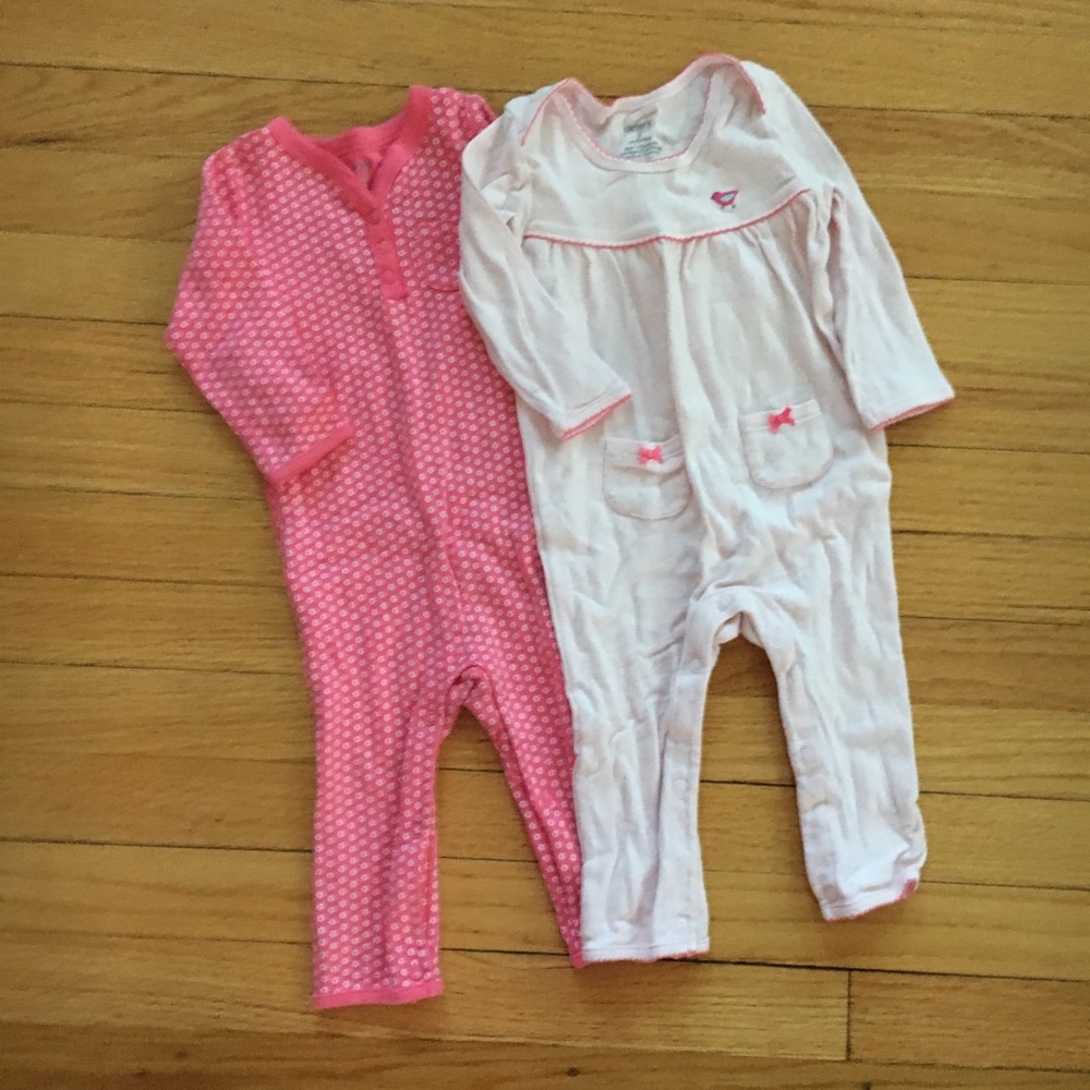 Carter’s 9 months footless sleepers